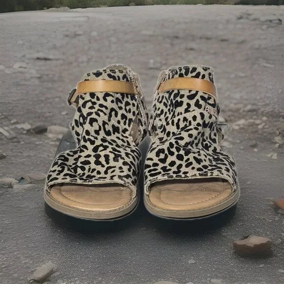 Blowfish Malibu Brisa 2 Peep Toe Ankle Animal Print Sandals Women's Size 7 NWOB - Picture 2 of 7